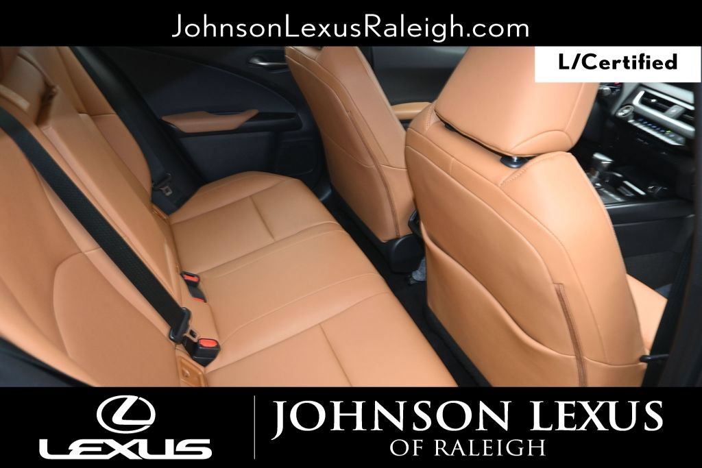 Certified 2021 Lexus UX 200 w/ Accessory Package (Z2) FWD image 11