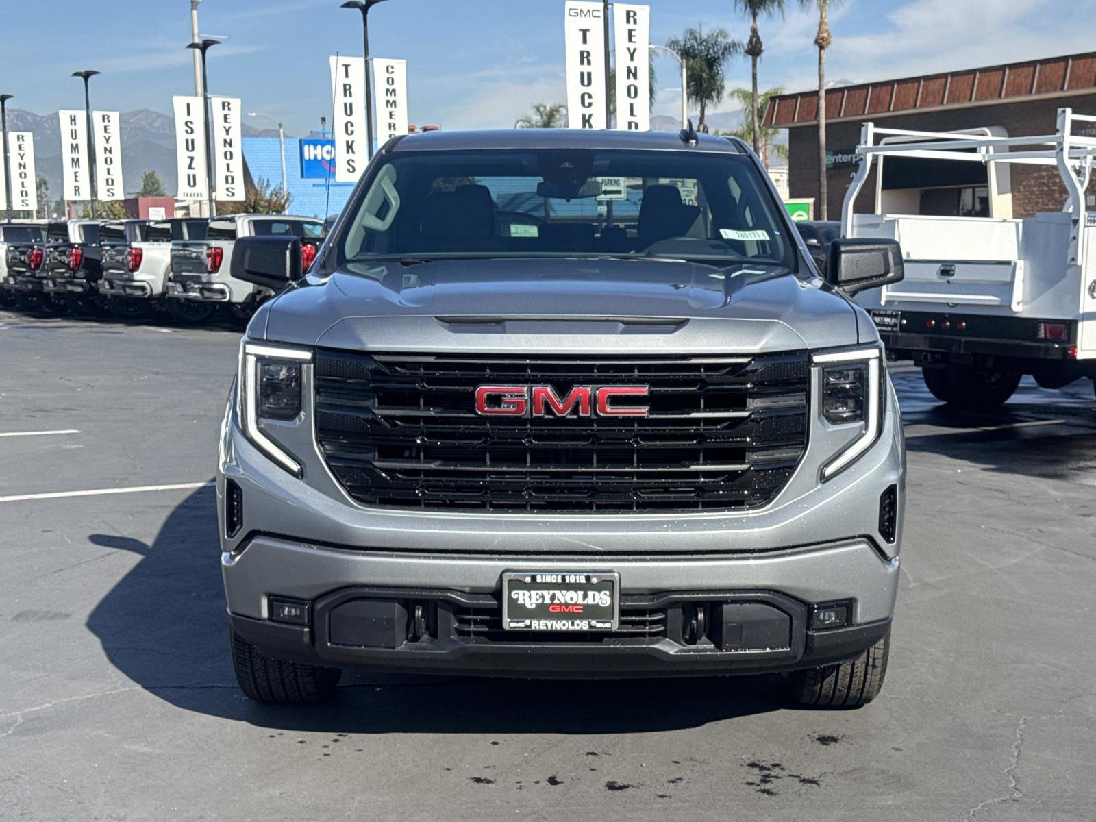 New 2026 GMC Sierra 1500 Elevation image 2