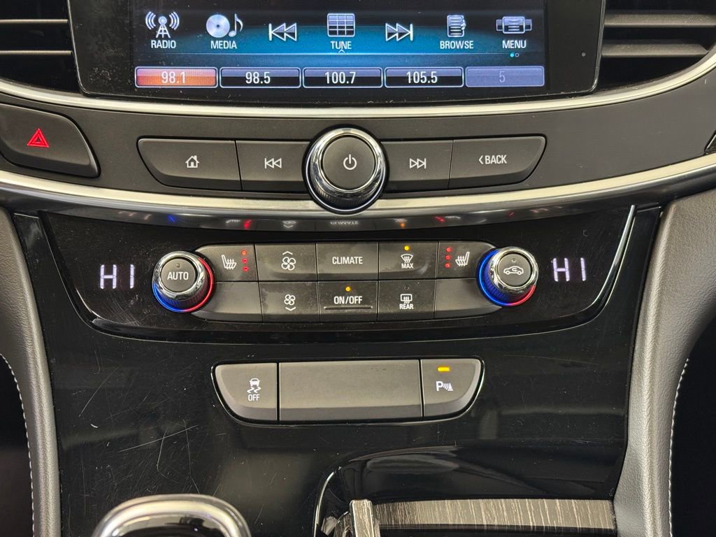 Used 2019 Buick LaCrosse Essence image 38