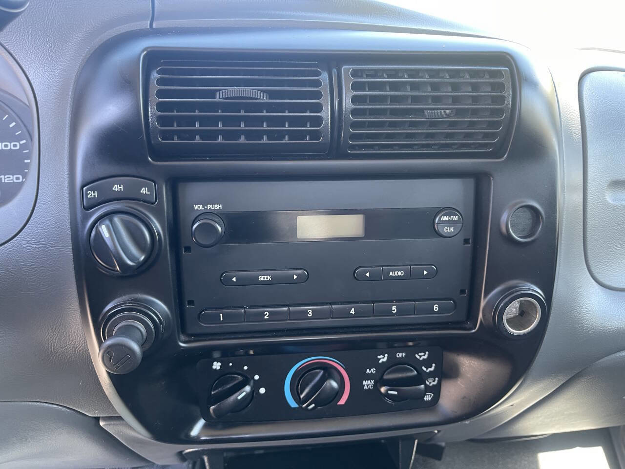 Used 2007 Ford Ranger XL AWD/4WD image 16