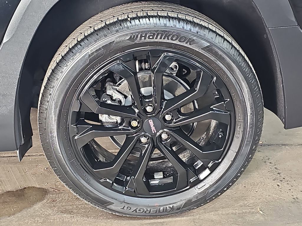 Certified 2022 GMC Terrain SLT w/ Elevation Edition AWD/4WD image 39