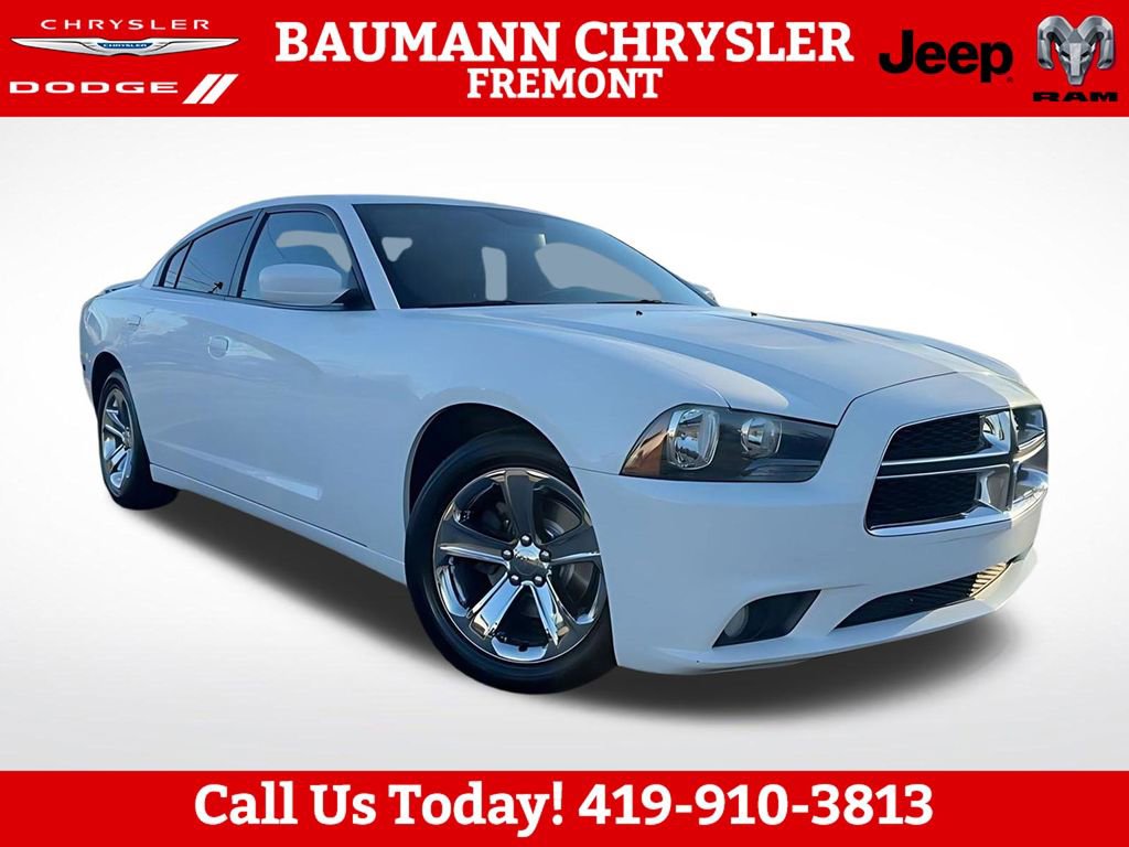Used 2014 Dodge Charger SXT Plus RWD image 4