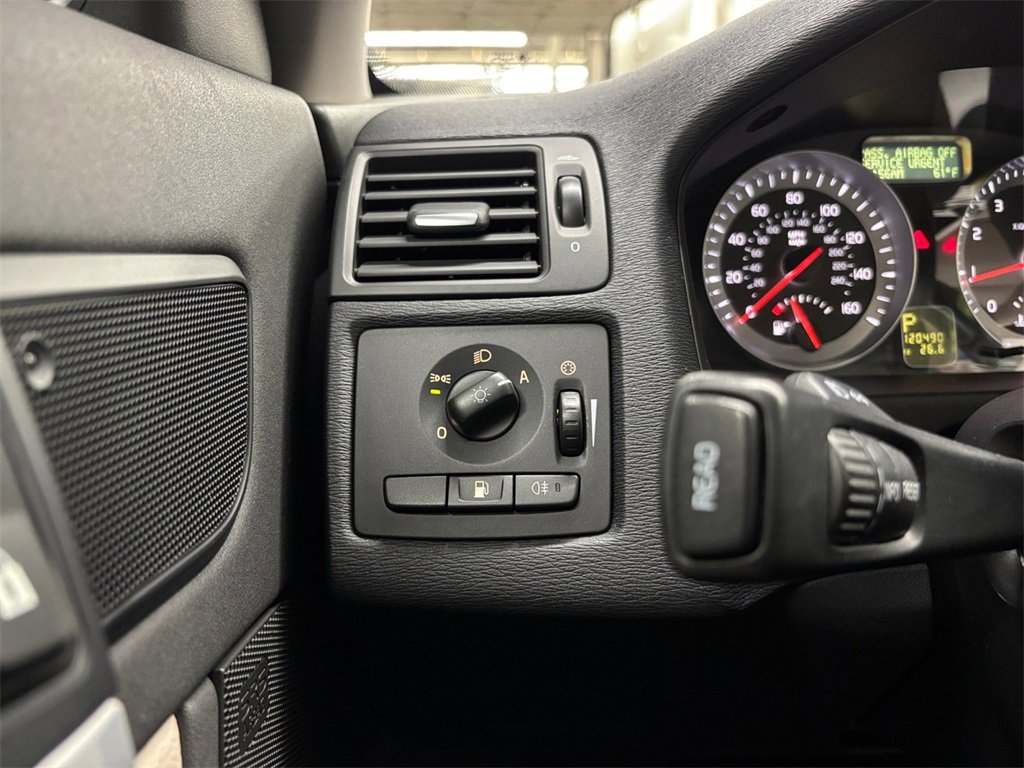 Used 2013 Volvo C70 T5 image 25