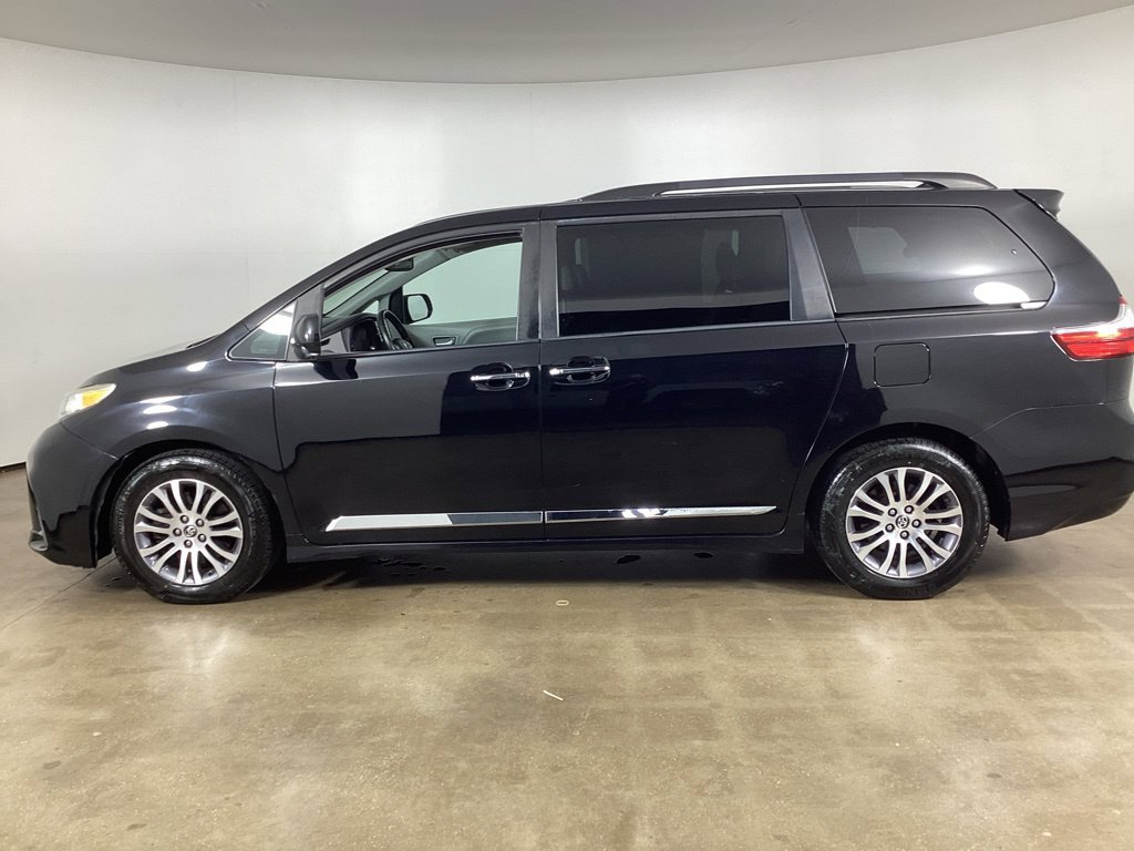 Used 2020 Toyota Sienna XLE FWD image 8