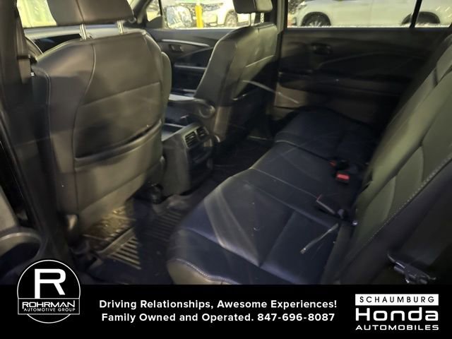 Used 2023 Honda Passport EX-L image 2