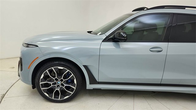 Used 2025 BMW X7 M60i image 9