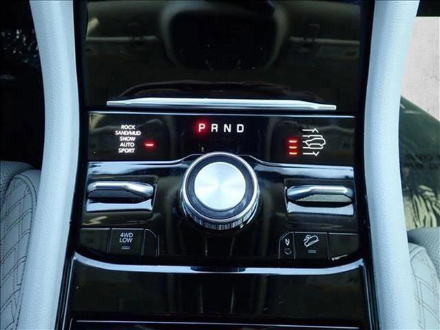 Used 2022 Jeep Grand Cherokee Summit w/ Advanced Protech Group IV AWD/4WD image 21