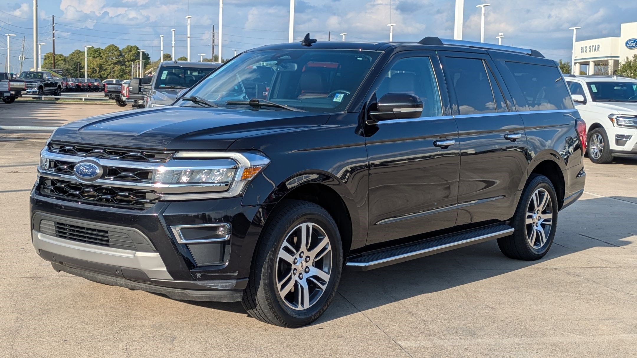 Used 2023 Ford Expedition Max Limited image 8