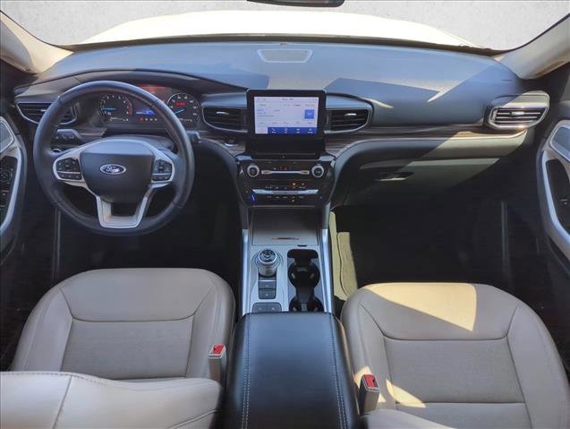 Certified 2023 Ford Explorer Limited w/ Equipment Group 301A image 18