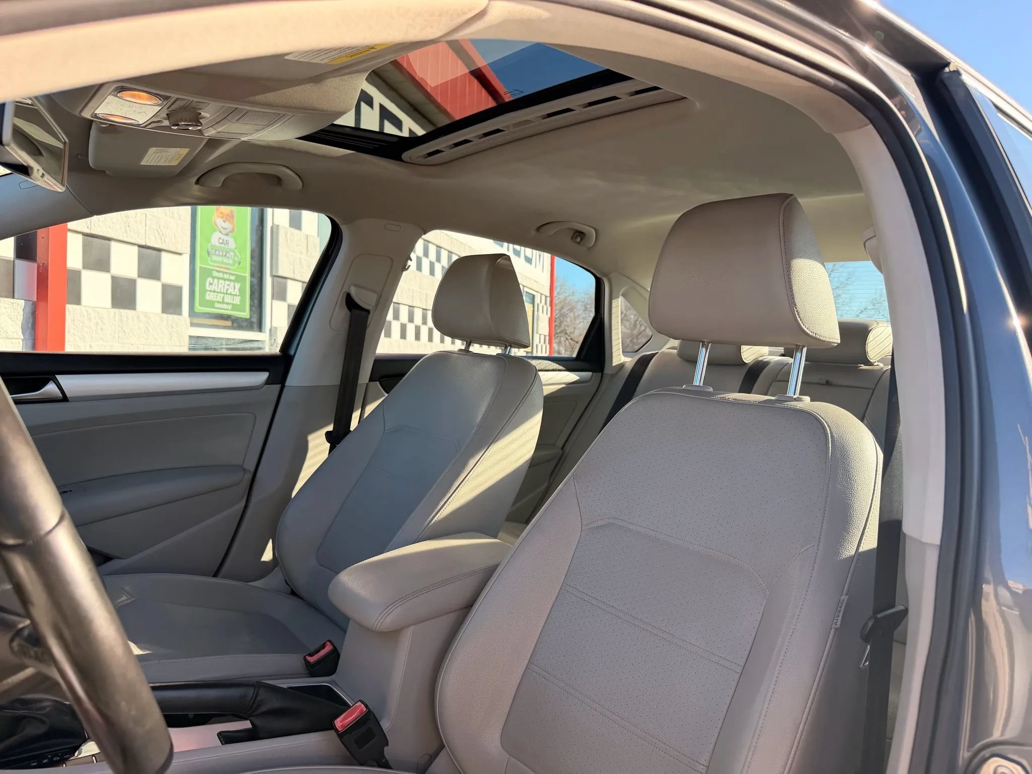 Used 2013 Volkswagen Passat TDI SE FWD image 13