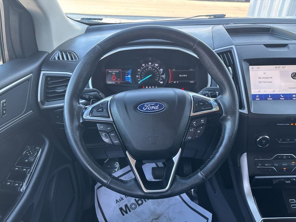 Used 2020 Ford Edge SEL image 11