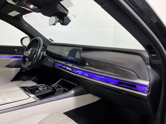 Certified 2023 BMW 760i xDrive image 23