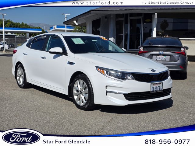 Used 2018 Kia Optima LX w/ 17" Alloy Wheels Package FWD image 1