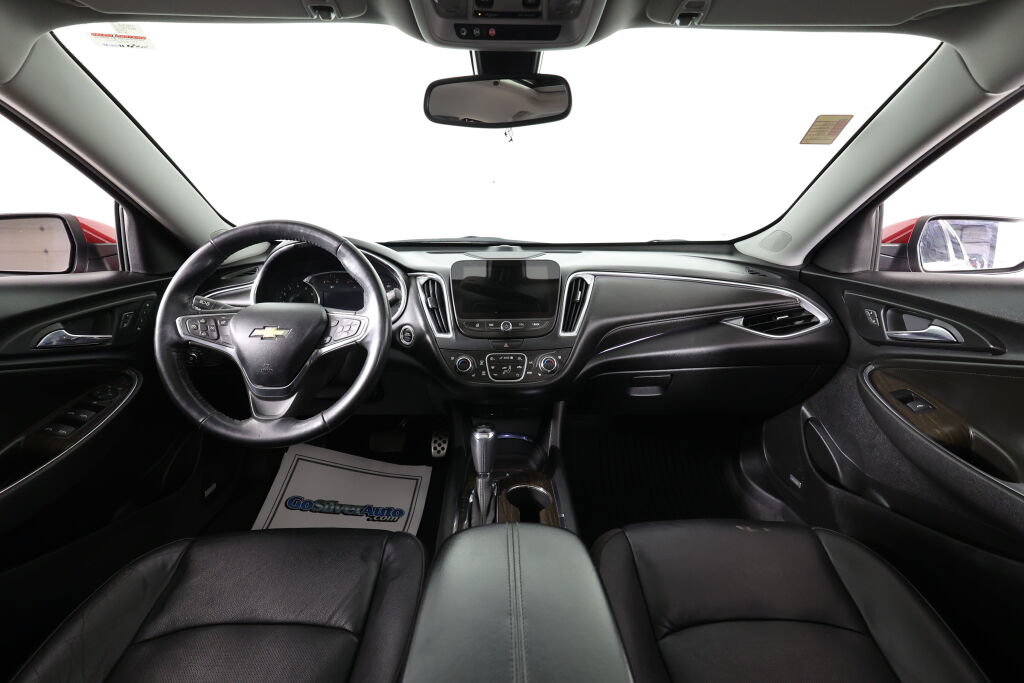 Used 2016 Chevrolet Malibu Premier FWD image 27