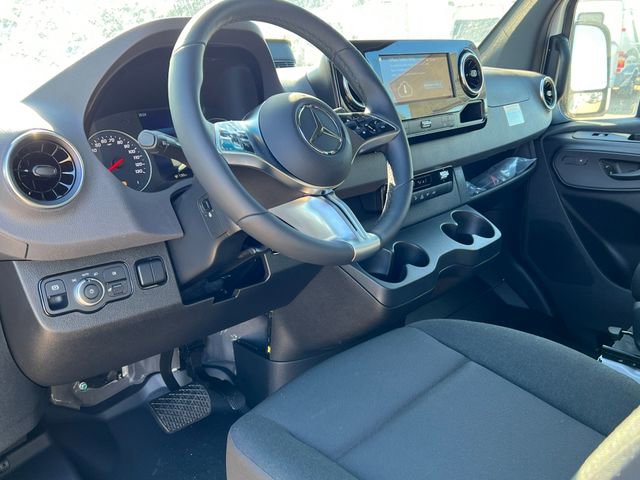 New 2025 Mercedes-Benz Sprinter 2500 image 15