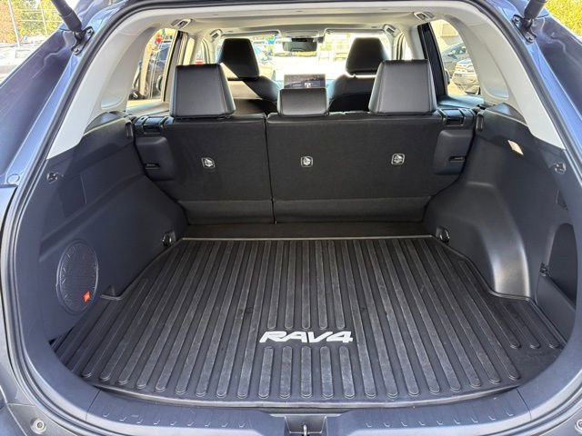 Used 2024 Toyota RAV4 XLE Premium image 31