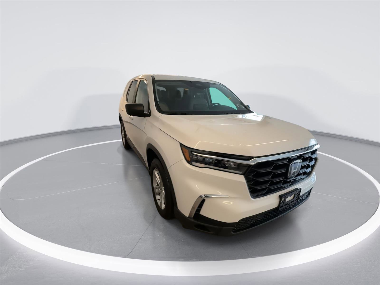 Certified 2023 Honda Pilot LX image 2