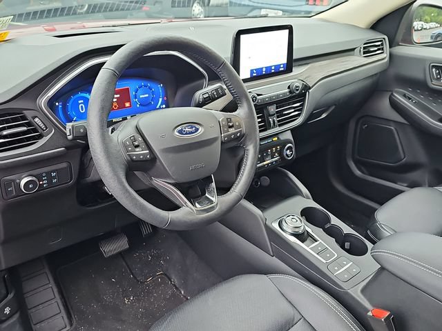 Used 2020 Ford Escape Titanium w/ Titanium Premium Package 2.0 AWD/4WD image 11