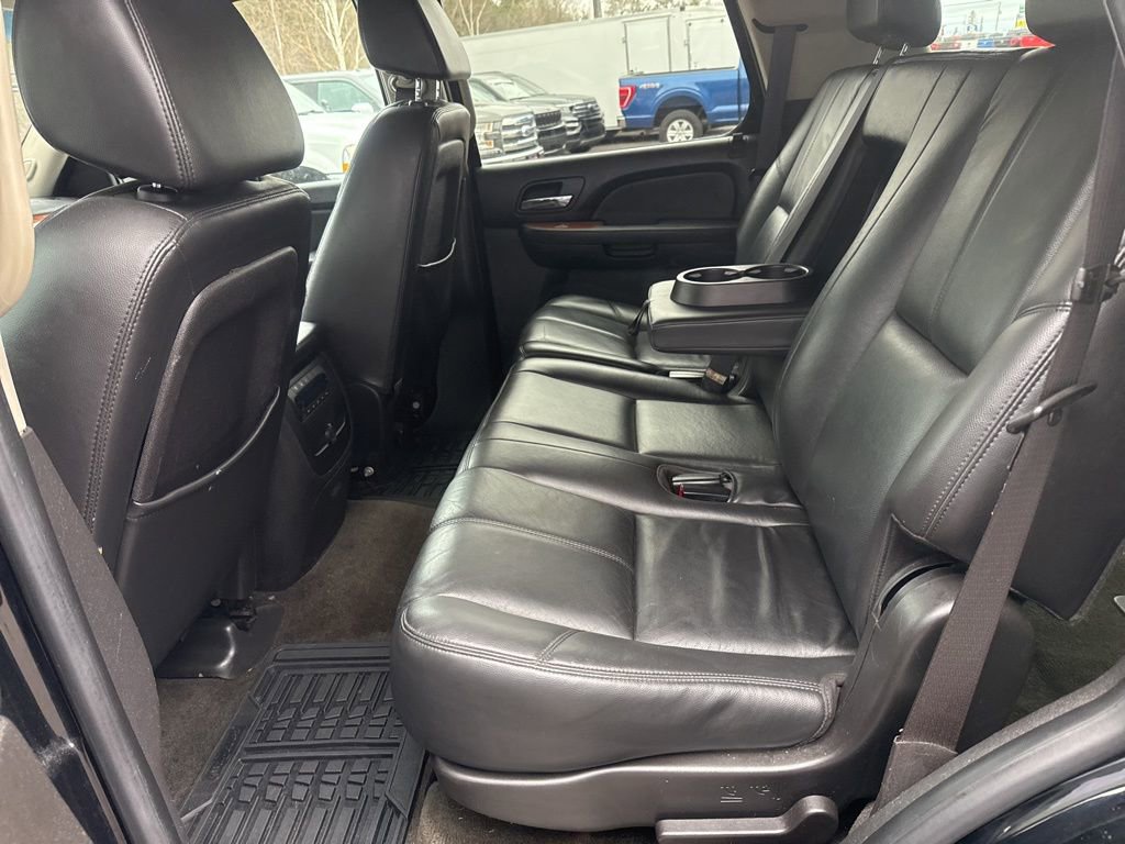 Used 2008 GMC Yukon SLT w/ SLT Preferred Equipment Group image 25