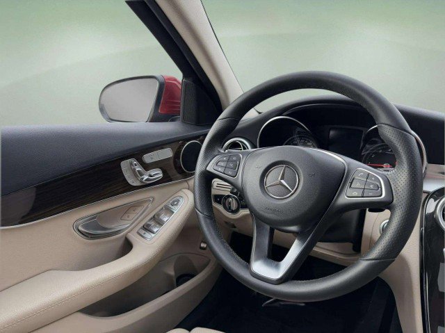 Used 2018 Mercedes-Benz C 300 4MATIC Sedan image 11
