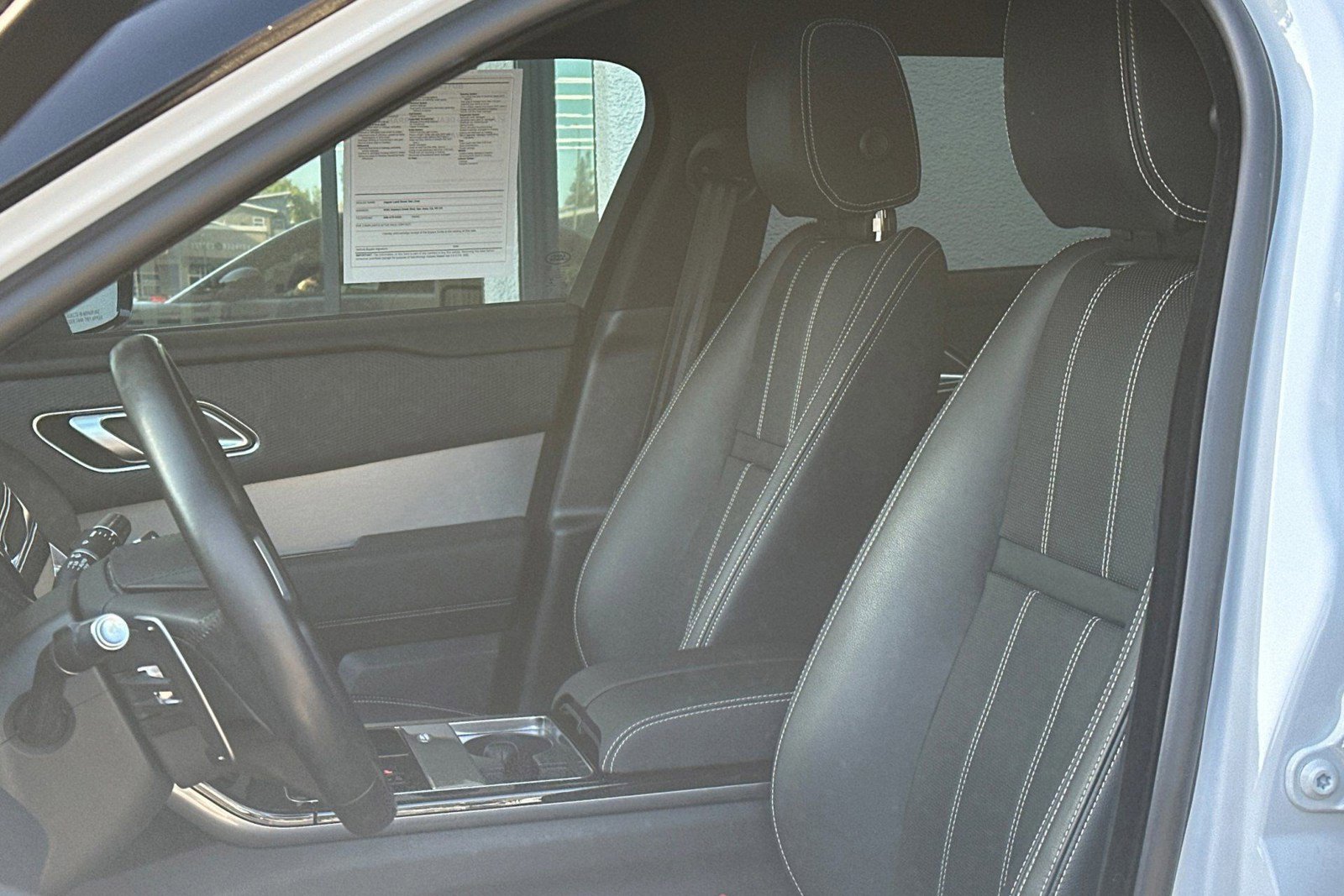 Certified 2022 Land Rover Range Rover Velar R-Dynamic S AWD/4WD image 5