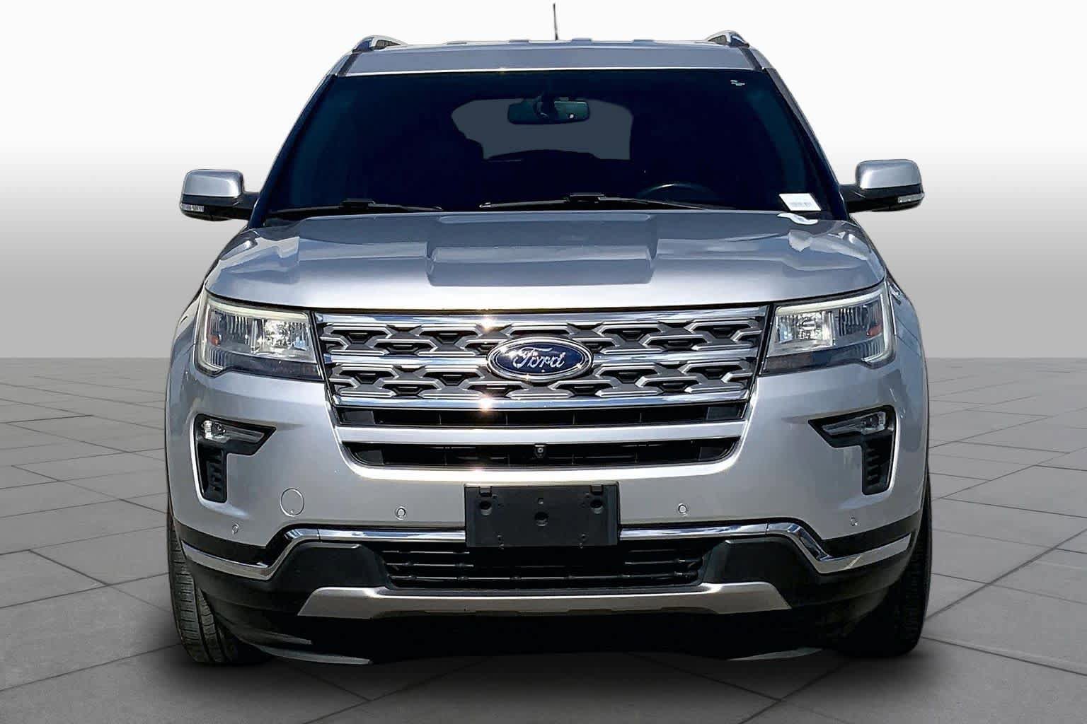 Used 2018 Ford Explorer Limited AWD/4WD image 4