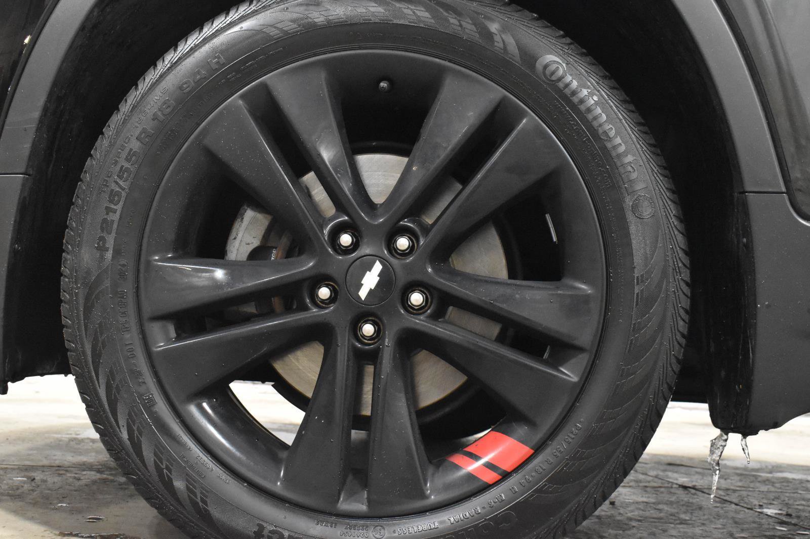 Used 2021 Chevrolet Trax LT w/ Redline Edition image 32