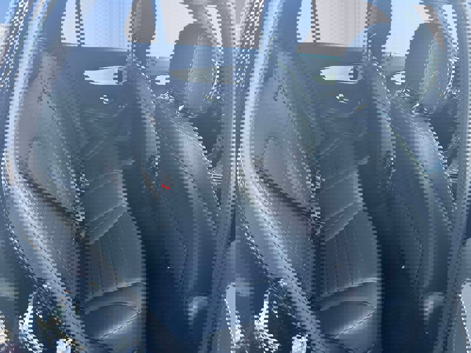 Used 2019 Mercedes-Benz GLC 300 4MATIC image 9