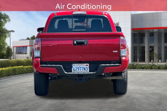 Certified 2022 Toyota Tacoma TRD Sport w/ TRD Premium Sport Package AWD/4WD image 7