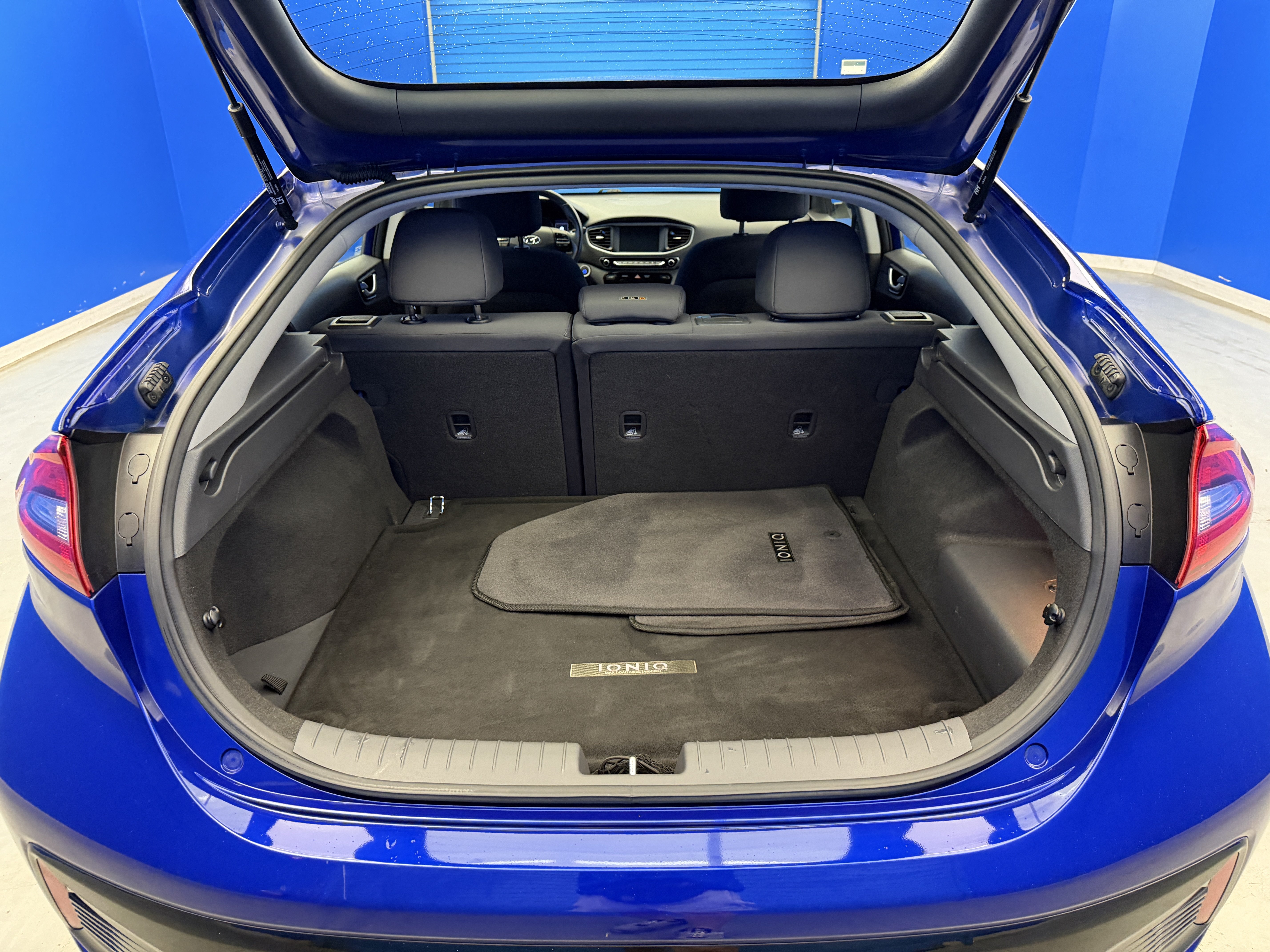 Used 2019 Hyundai Ioniq Plug-In Hybrid FWD image 26
