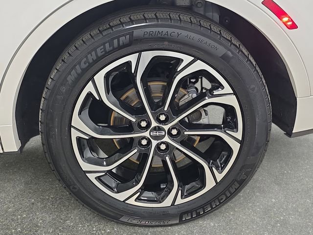 Certified 2024 Lincoln Nautilus Reserve w/ Equipment Group 203A image 30