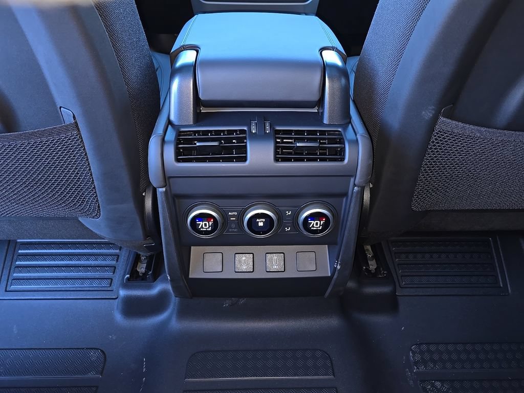 New 2026 Land Rover Defender 110 V8 AWD/4WD image 24