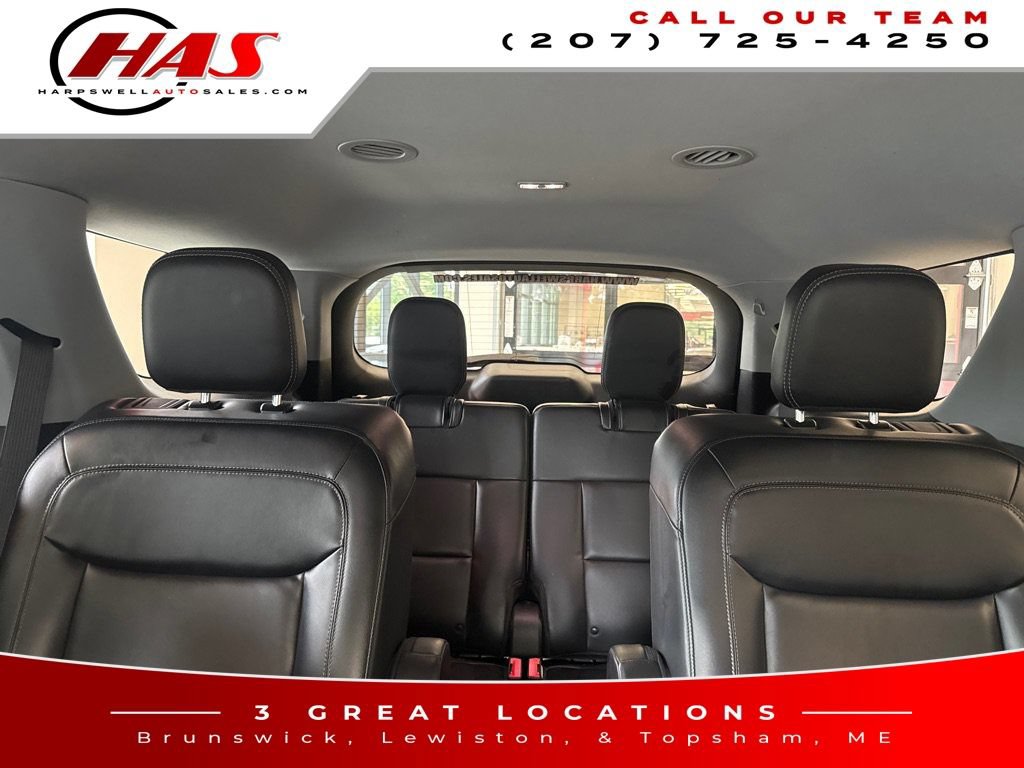 Used 2021 Ford Explorer XLT w/ Equipment Group 202A AWD/4WD image 10