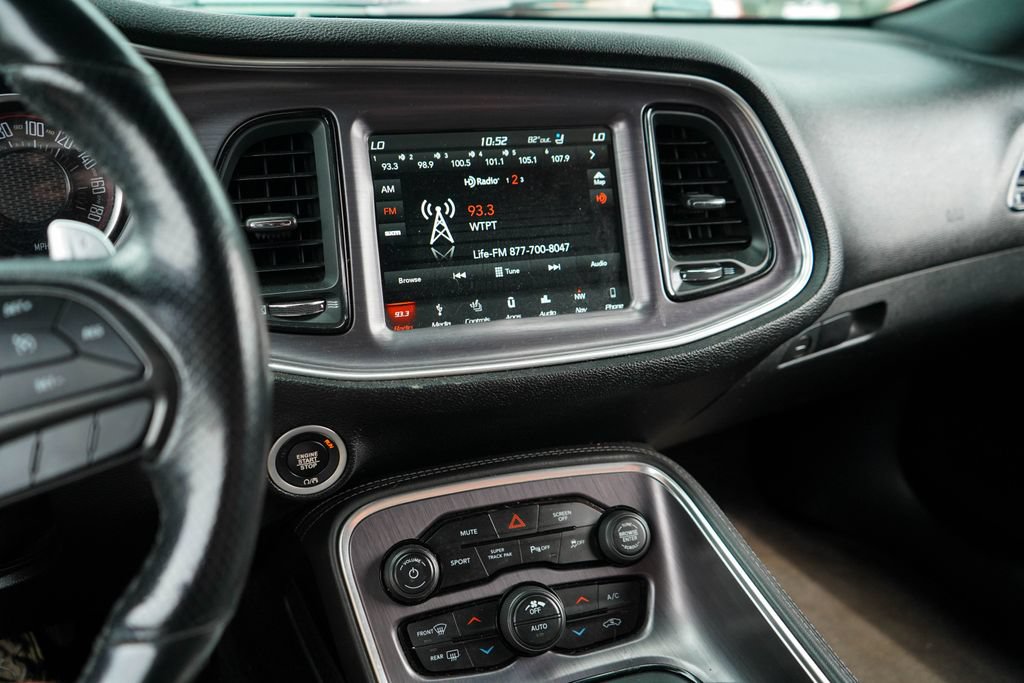 Used 2018 Dodge Challenger R/T Scat Pack RWD image 8