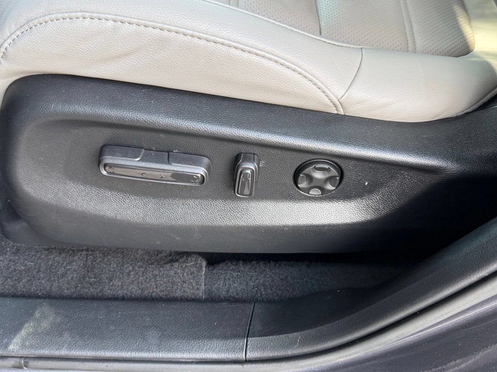 Used 2020 Honda CR-V Touring image 26