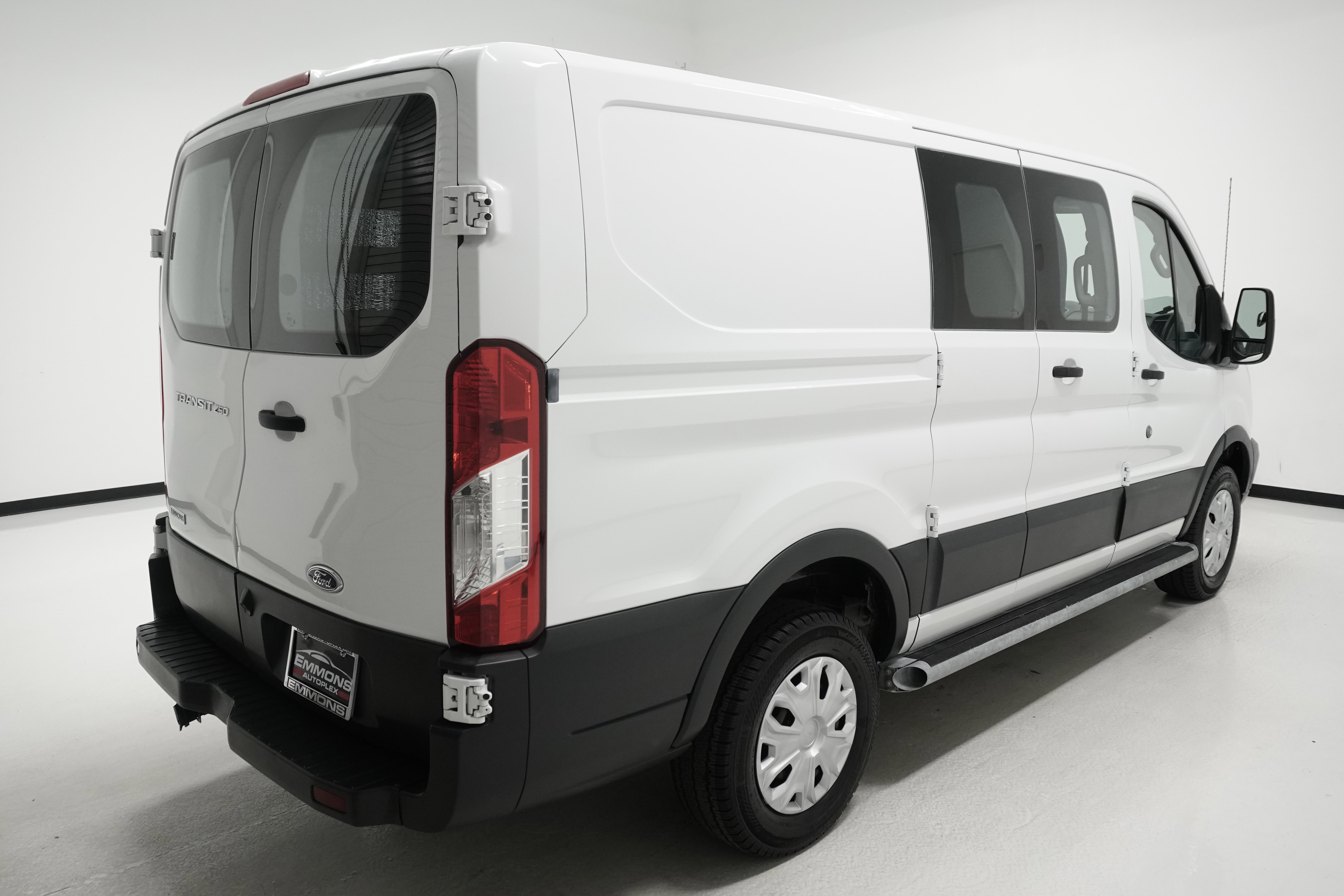 Used 2016 Ford Transit 250 130 Low Roof w/ Exterior Upgrade Package image 4