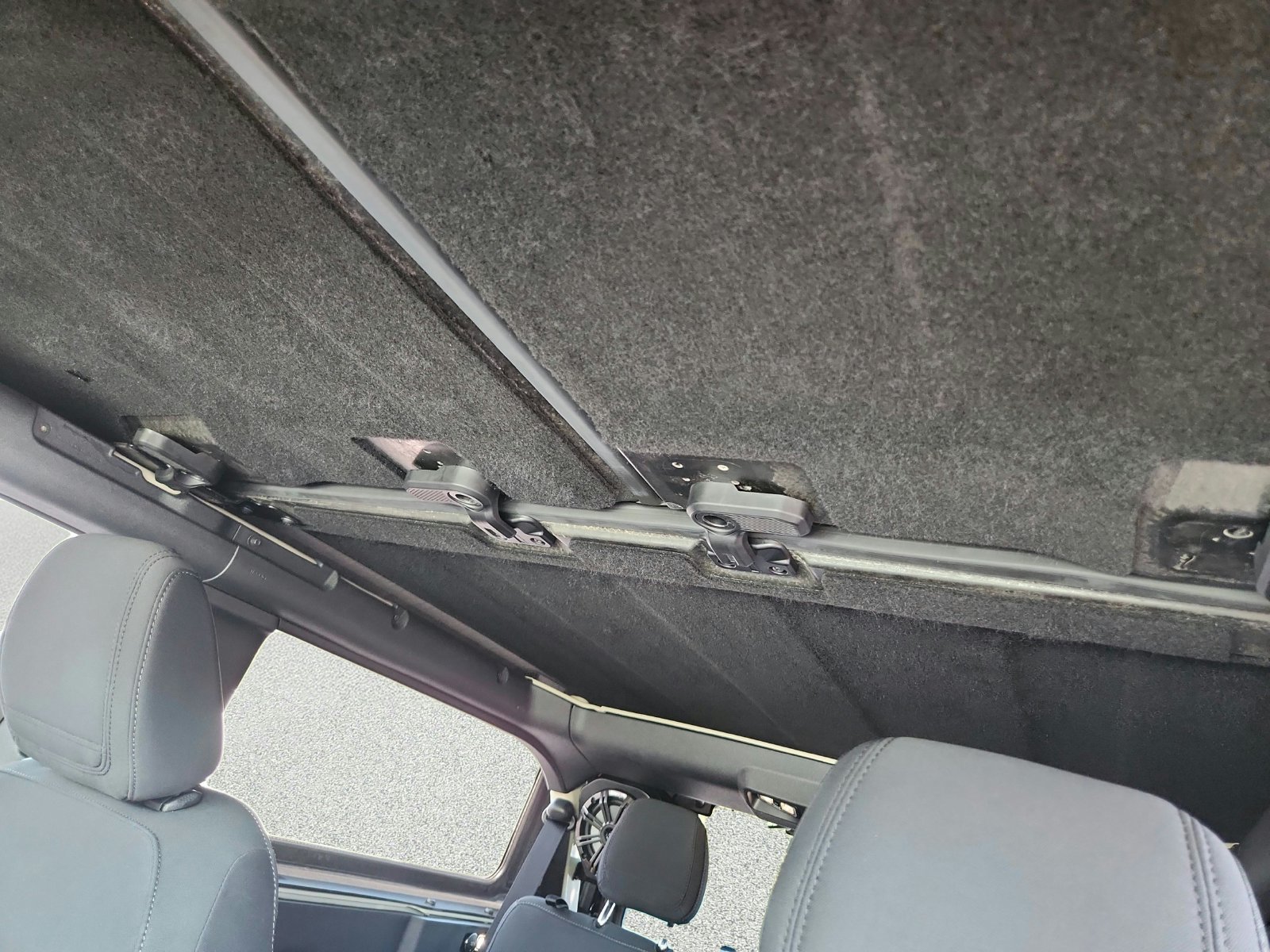 Used 2025 Ford Bronco 2-Door AWD/4WD image 13