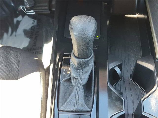 Used 2025 Toyota Camry LE FWD image 12