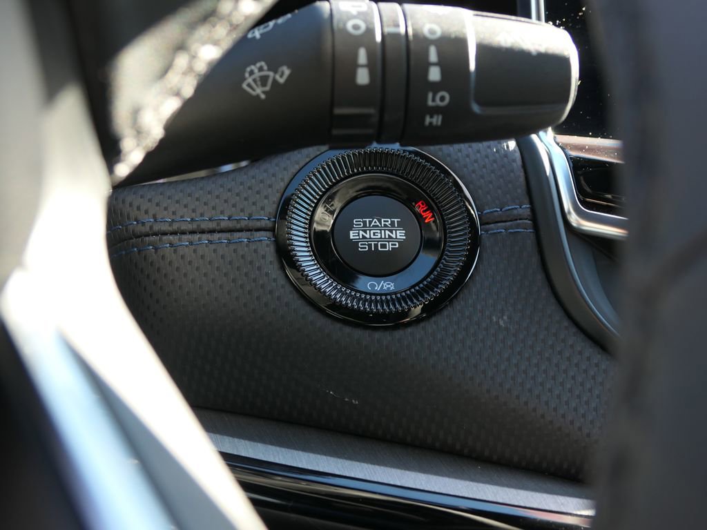 Used 2025 Jeep Compass Limited w/ Driver Assist Group I image 14