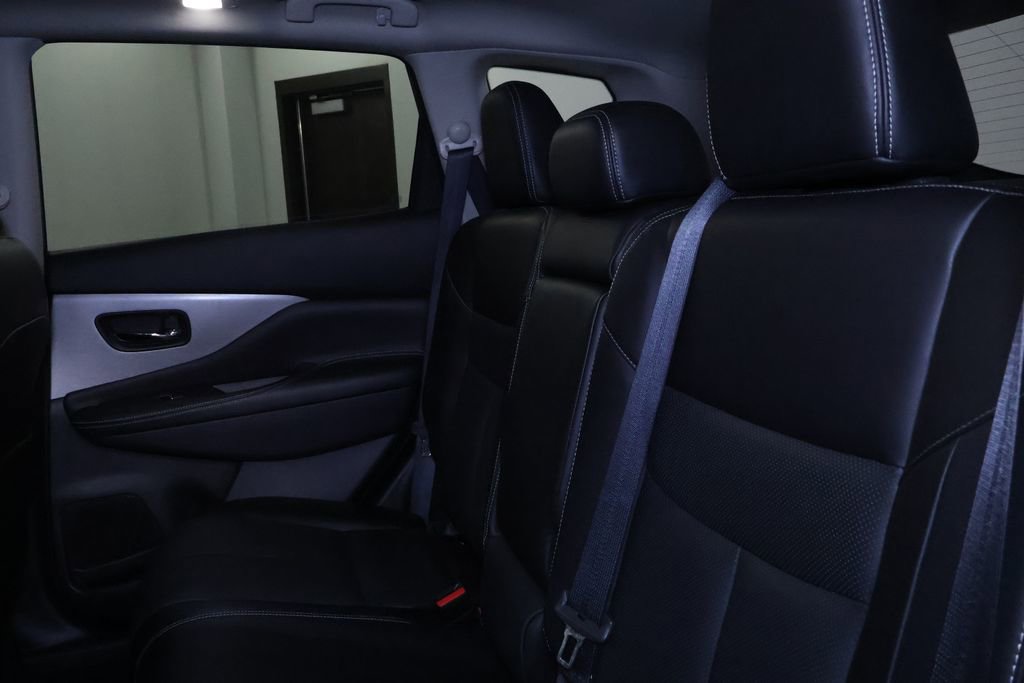Used 2024 Nissan Murano SL image 16