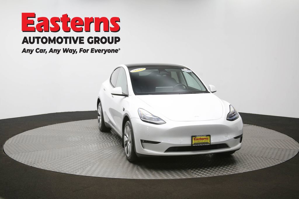 Used 2022 Tesla Model Y Long Range image 49
