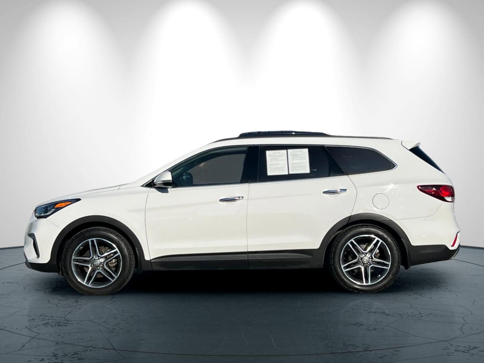 Used 2017 Hyundai Santa Fe SE w/ Cargo Package image 7