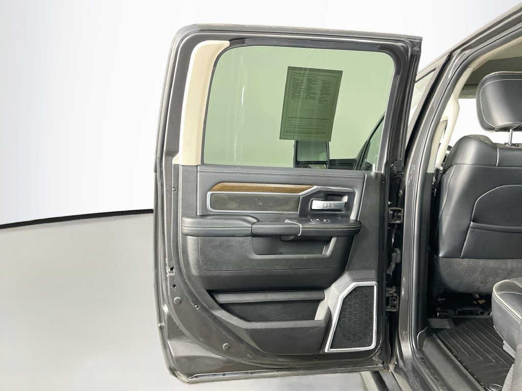 Used 2024 RAM 2500 Laramie AWD/4WD image 25