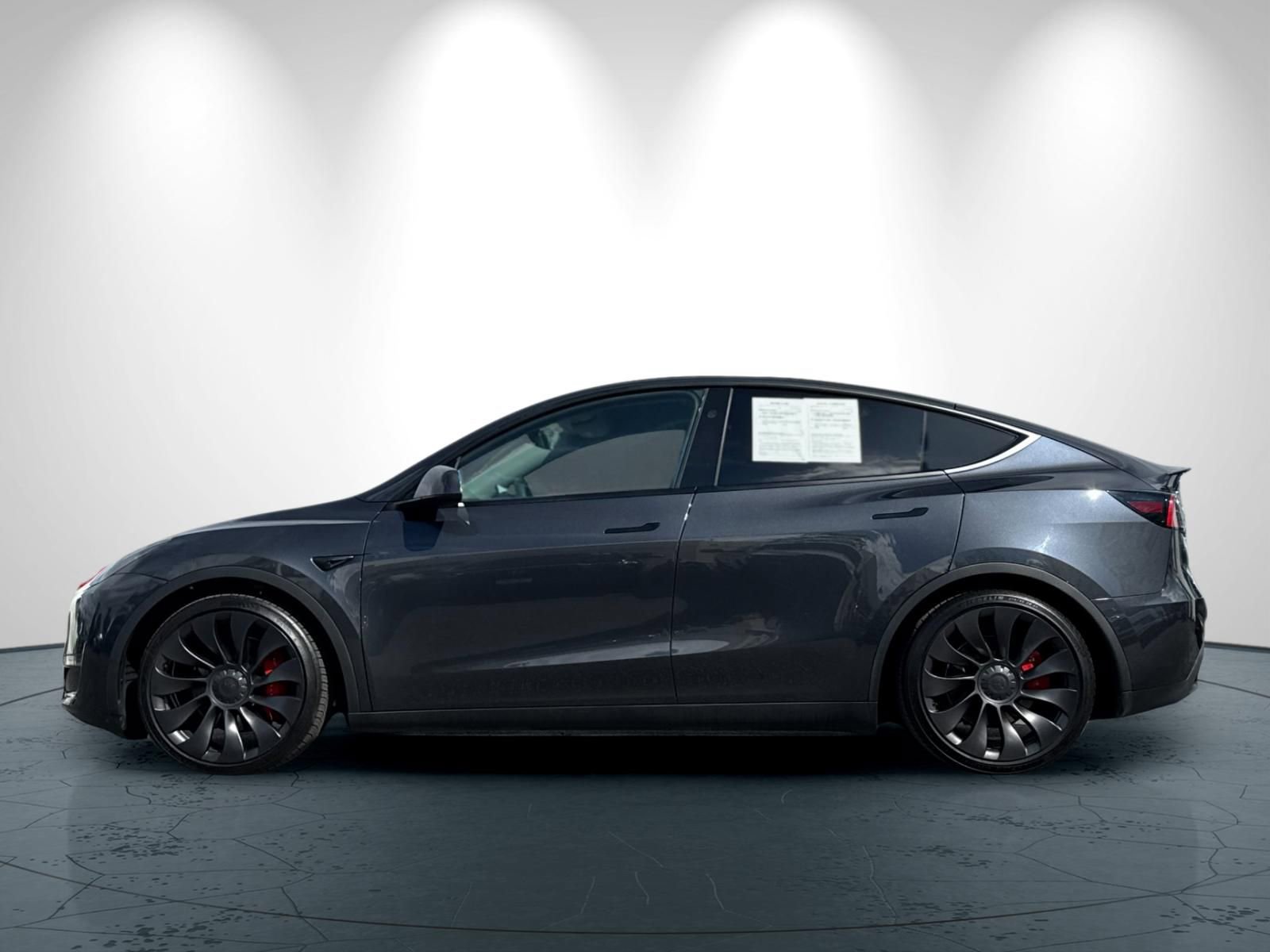 Used 2024 Tesla Model Y Performance image 7