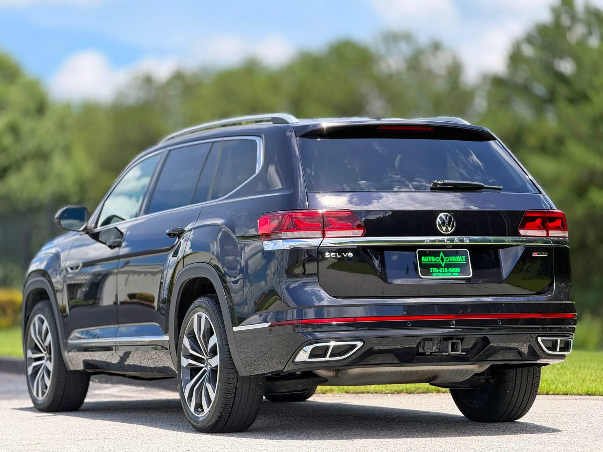 Used 2022 Volkswagen Atlas SEL Premium AWD/4WD image 9