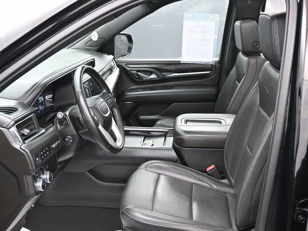 Used 2024 GMC Yukon Denali AWD/4WD image 16