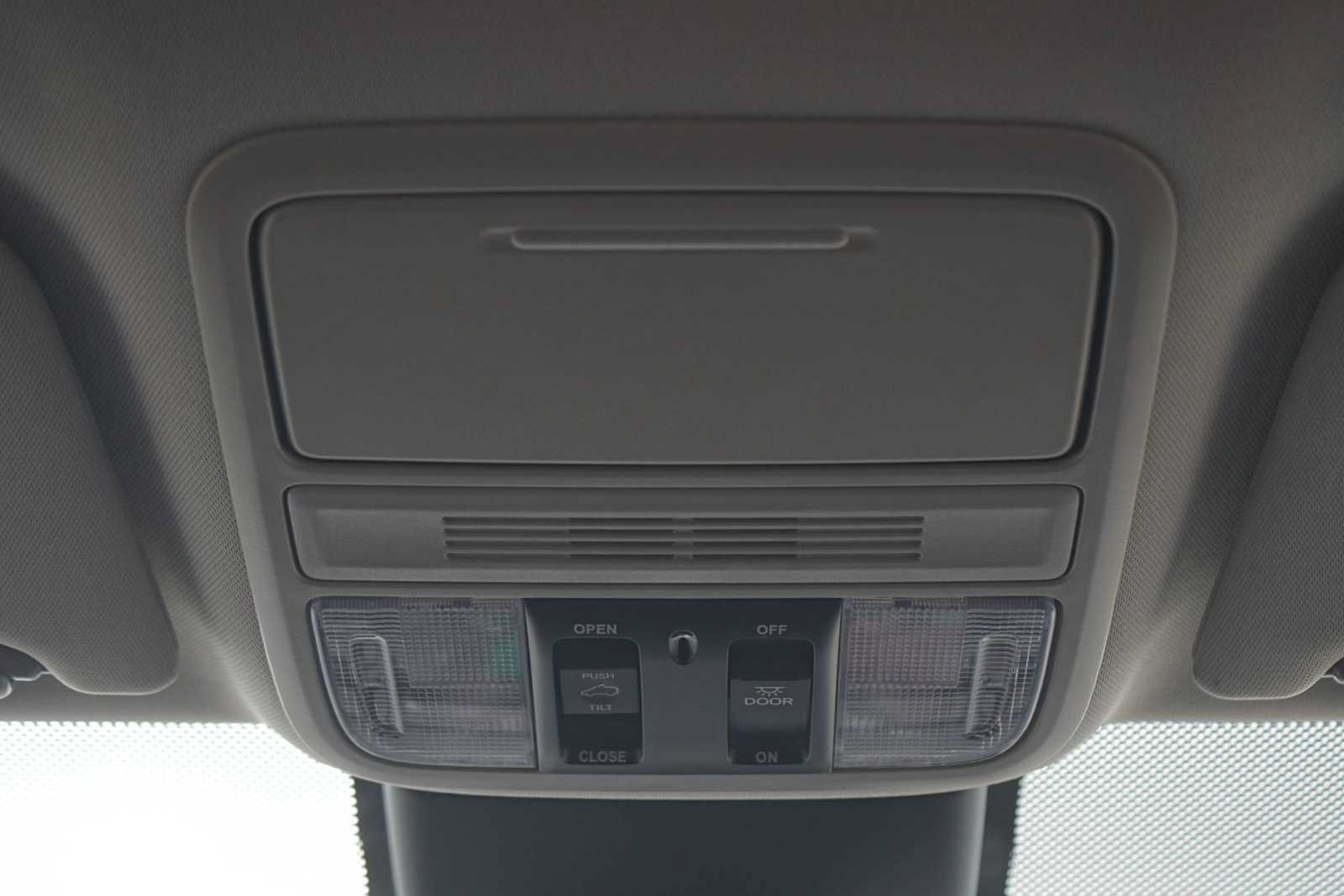 Used 2026 Honda Odyssey Elite image 23