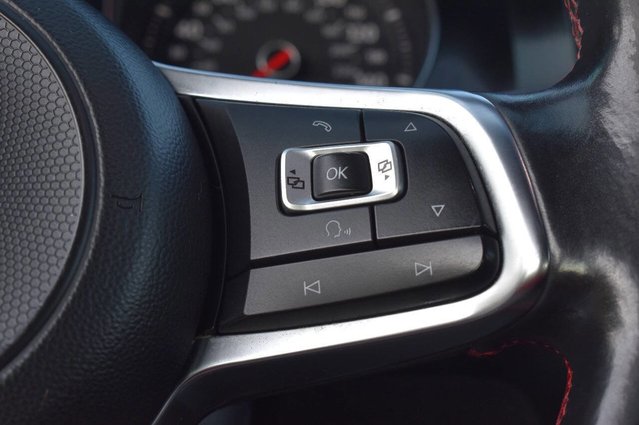 Used 2017 Volkswagen GTI S image 20