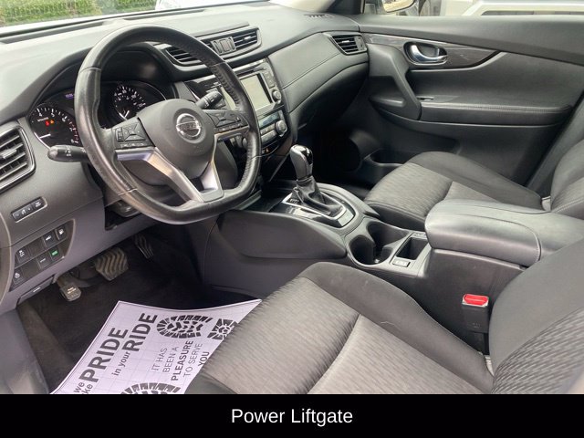 Used 2018 Nissan Rogue SV w/ Premium Package FWD image 6