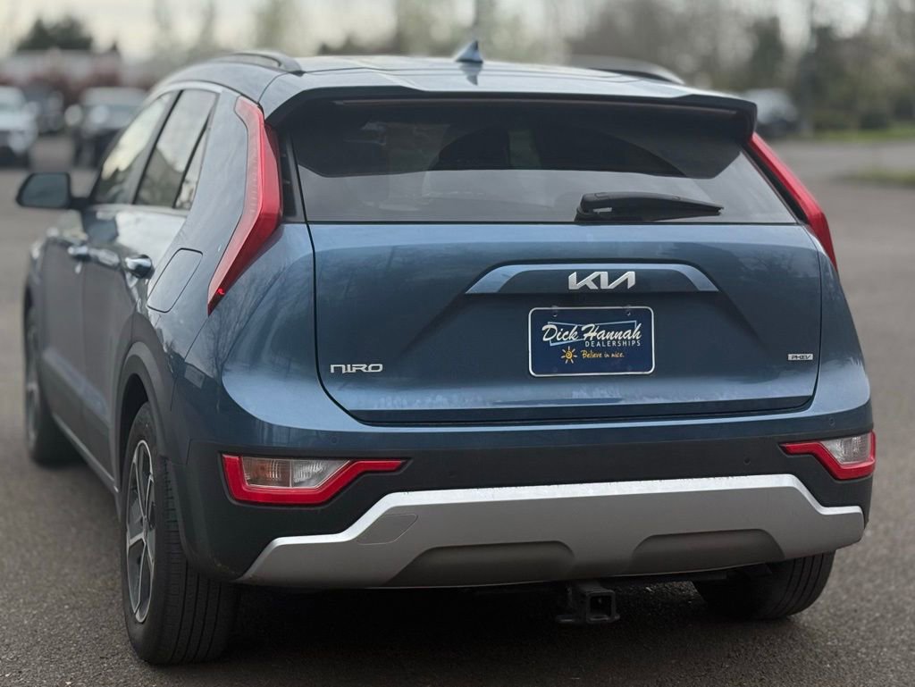 Used 2023 Kia Niro EX w/ EX Cold Weather Package image 3